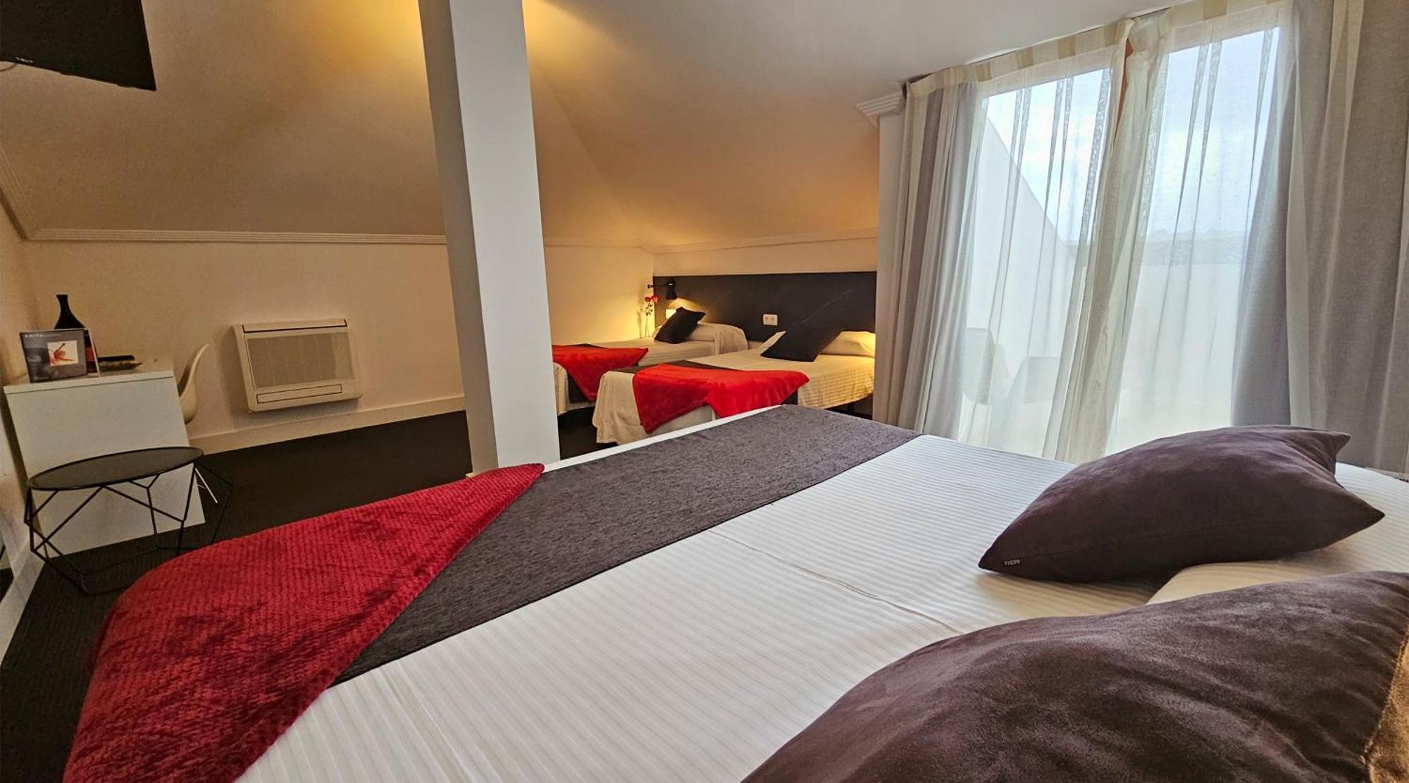 Hotel Spa El Muelle De Suances Ngoại thất bức ảnh